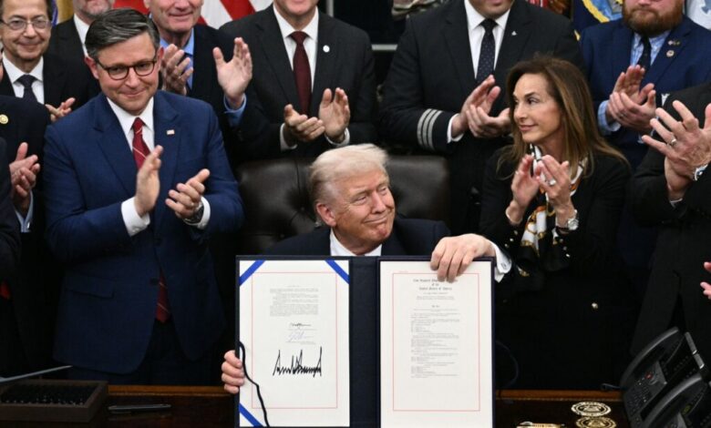 Caso Epstein evidencia que domínio de Trump sobre republicanos mostra sinais de enfraquecimento