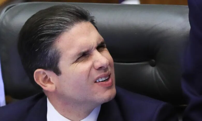 ‘Rompimentos’ declarados por Hugo Motta viram chacota do PT ao PL