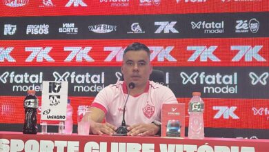 Jair Ventura elogia reação do Vitória e fala sobre renovação