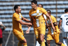 Rubens comemorando gol pelo Brasiliense