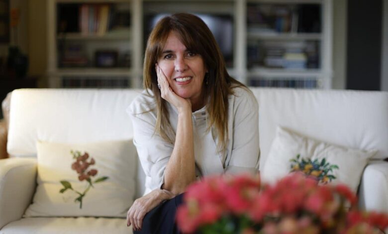 "Há uma infantilização da sociedade hoje. Tudo é 'não pode'", diz Martha Medeiros, patrona da 71ª Feira do Livro