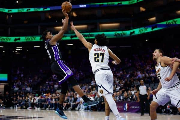 Downtrodden Kings eager to ‘buckle up’ vs. Hawks