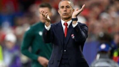 Sylvinho pode levar a Albânia à repescagem para a Copa do Mundo