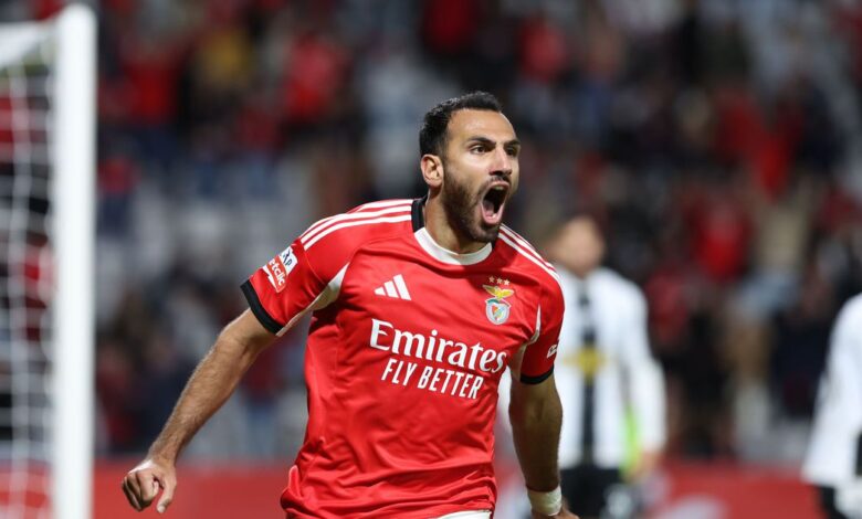 Onze provável do Benfica: 'fórmula Nápoles' com uma novidade