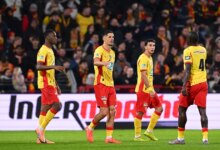 EN DIRECT - Coupe de France : Brest joue à dix mais égalise, Lens prend les devants