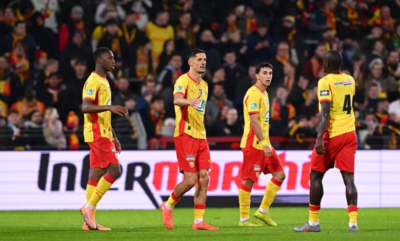 EN DIRECT - Coupe de France : Brest joue à dix mais égalise, Lens prend les devants