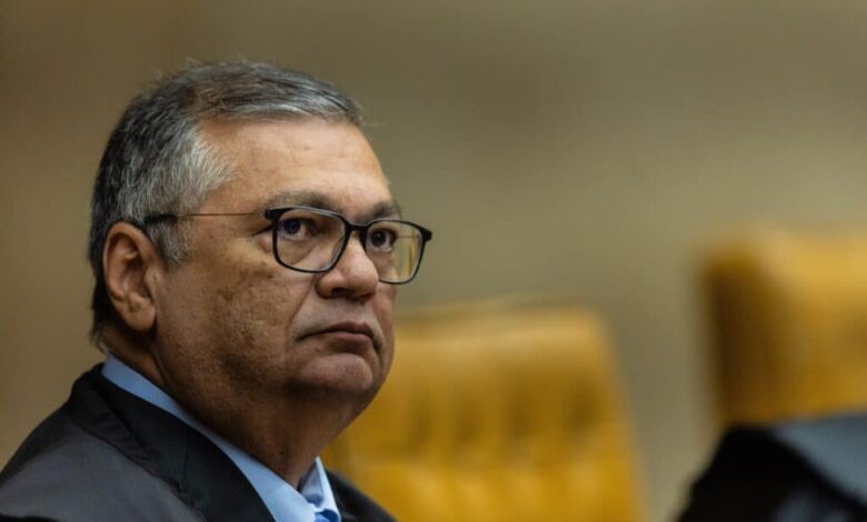 Dino aponta 'grave afronta' ao STF em nova decisão que manda investigar suspeitas de irregularidades em emendas