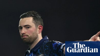 Humphries given almighty scare by Clemens magic at PDC World Championship