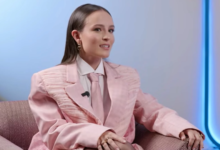 Larissa Manoela fala sobre beijo em mulher e cenas de sexo em novo filme: "Me enxerguei sensual e desejada"