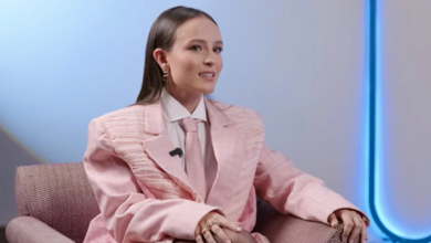 Larissa Manoela fala sobre beijo em mulher e cenas de sexo em novo filme: "Me enxerguei sensual e desejada"