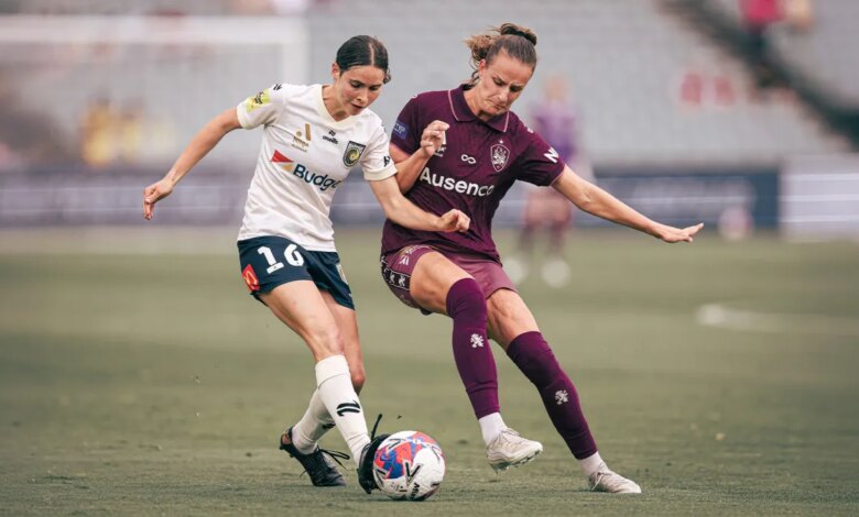 Roar edged out by Mariners in five goal thriller