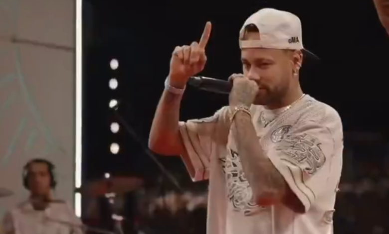 "Vamos fazer o impossível para trazer o hexa para o Brasil", promete Neymar