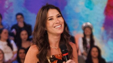 Patricia Abravanel mostra rosto do filho de Rebeca Abravanel e Alexandre Pato em festa de Natal com a família de Silvio Santos