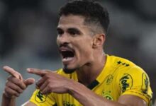 Lucas Ramon comemora gol do Mirassol sobre o Botafogo em jogo do Brasileirão