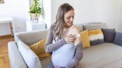 vacina que protege contra a doença começa a ser distribuída pelo SUS para gestantes