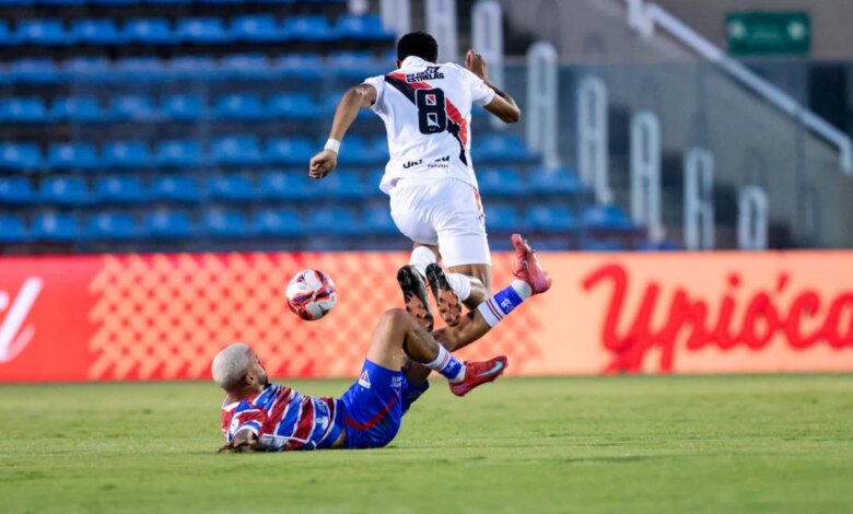 Ferroviário encara Horizonte em busca da liderança do Grupo A do Cearense
