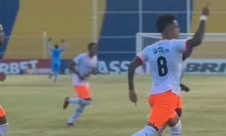 Nova Iguaçu vence o Sampaio Corrêa pelo Campeonato Carioca