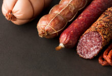 Organização Mundial da Saúde alerta sobre carnes processadas