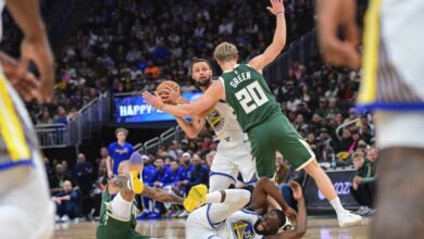 Bucks at Warriors odds, picks and predictions