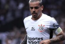 Fagner se despede do Corinthians em postagem nas redes sociais