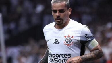 Fagner se despede do Corinthians em postagem nas redes sociais