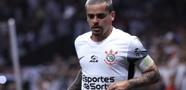 Fagner se despede do Corinthians em postagem nas redes sociais