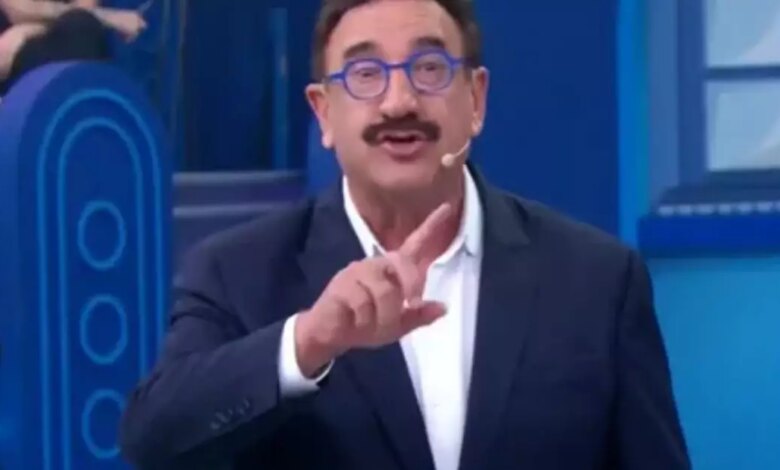 Ratinho toma atitude drástica após ser confundido com Nicolás Maduro