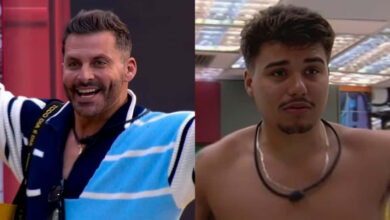 Montagem de Henri Castelli sorrindo e Pedro chateado no BBB 26, ambos sem olhar para a câmera