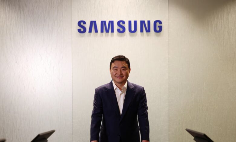 Exclusive: Samsung to double AI mobile devices to 800 million units this year