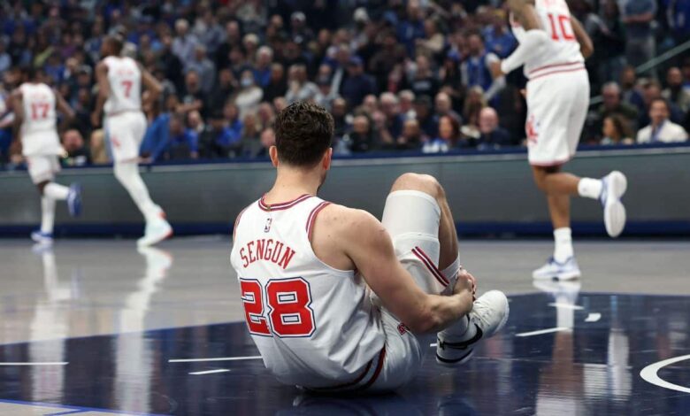 Rockets' Sengun done for night with sprained right ankle