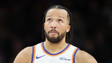 New York Knicks v Phoenix Suns