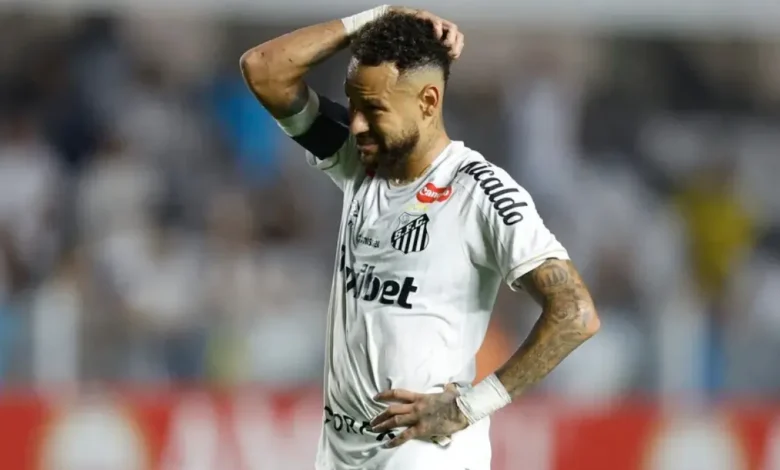 Neymar confirma presença contra Remo e critica imprensa