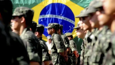 Coronel é condenado por livro que critica Exército