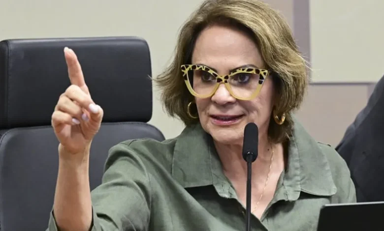 Damares cobra fim da saidinha após detento matar filhas