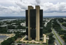 BC multa Banco Genial em R$ 21,6 mi e afasta CEO