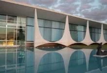 Lula recebe famílias de vítimas da ditadura no Alvorada