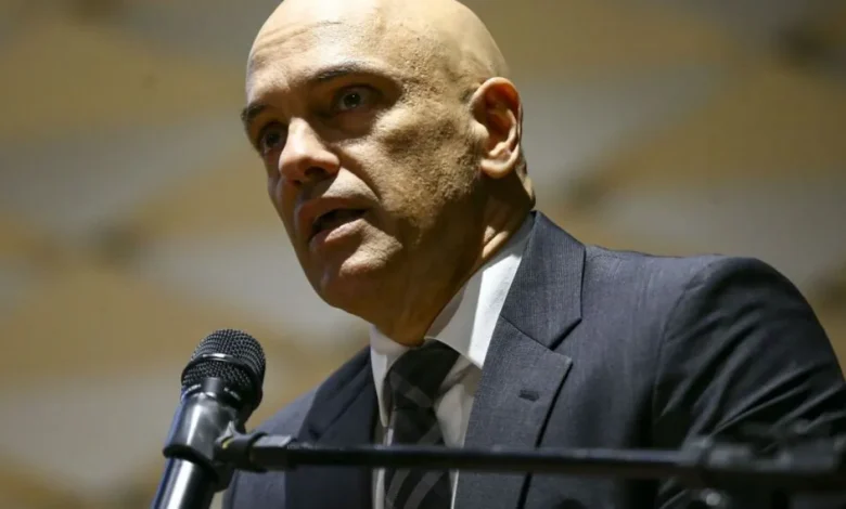 Moraes mantém caso contra informantes de jornalista na 1ª Turma